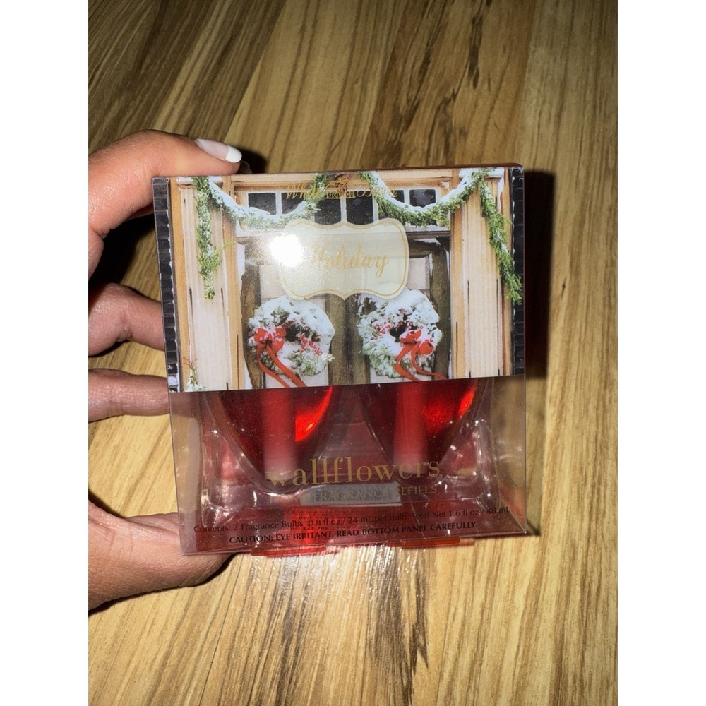 White Barn Bath & Body Works Holiday Wall Flowers Home Fragrance Plug In Refills